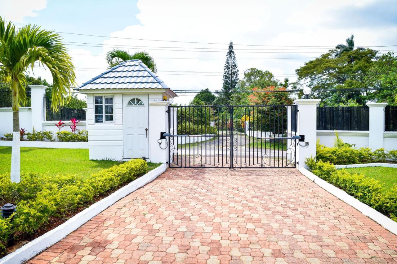 Jamgolia Place Mandeville Ngoại thất bức ảnh